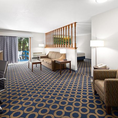 Days Inn By Wyndham Wauseon Exteriér fotografie