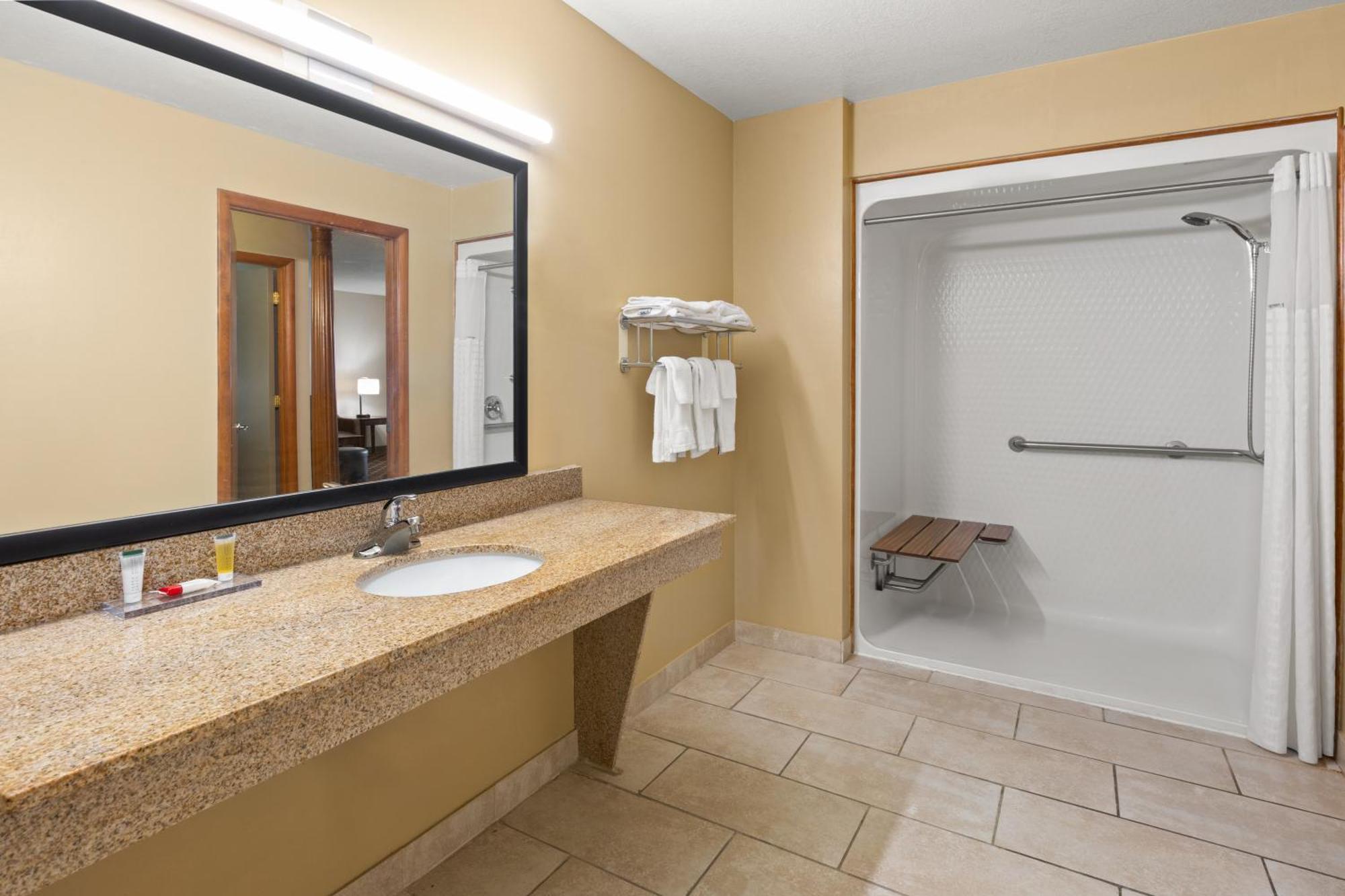 Days Inn By Wyndham Wauseon Exteriér fotografie
